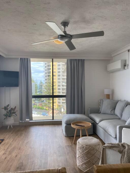 Fabulous Sea Views In The Heart Of Surfers Lejlighed Gold Coast Eksteriør billede